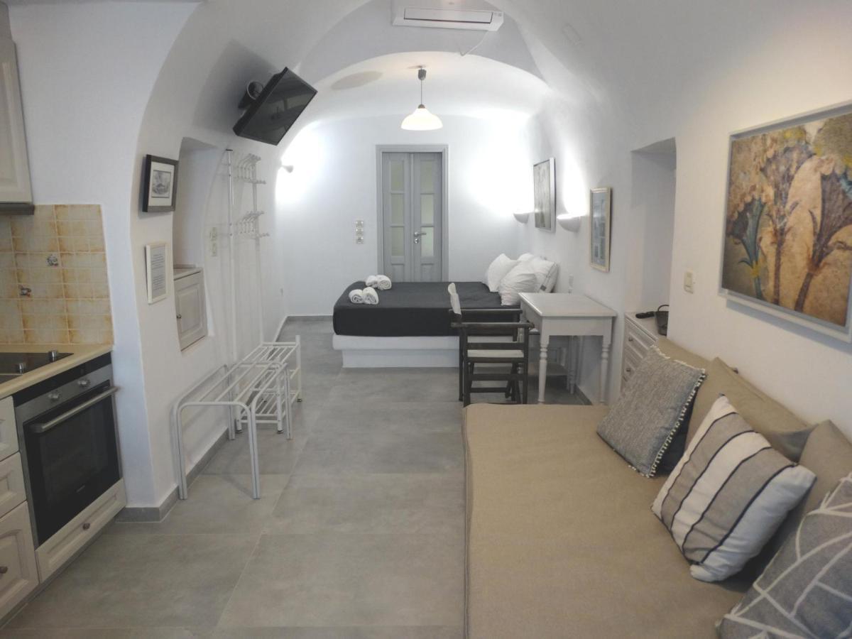Yposkafo Suites - Studio - Santorini Фіра Екстер'єр фото