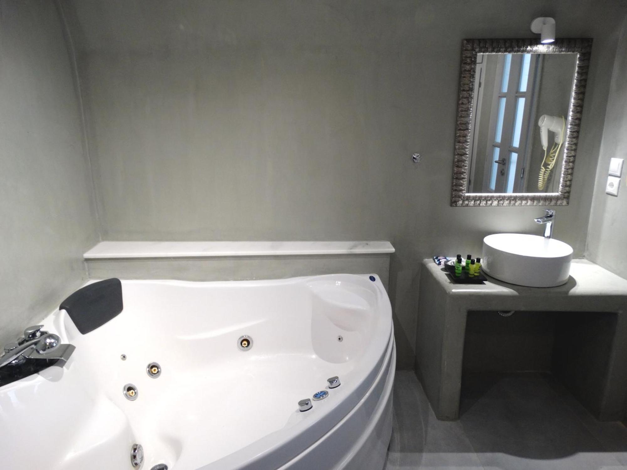 Yposkafo Suites - Studio - Santorini Фіра Екстер'єр фото
